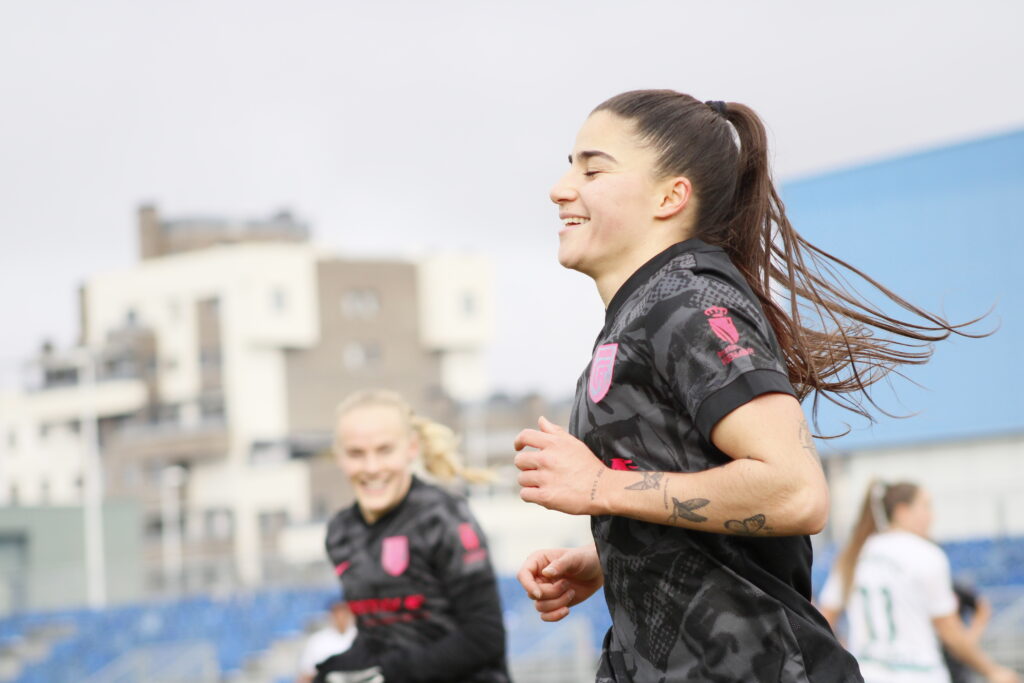 Bárbara López ficha por el Granada: la onubense sale del Madrid CFF y firma con las nazaríes