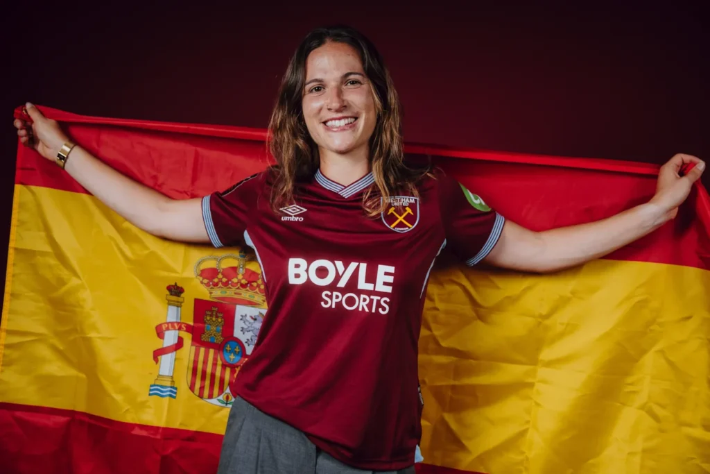 Laia Codina cambia de acera en Londres: ficha por el West Ham hasta 2029