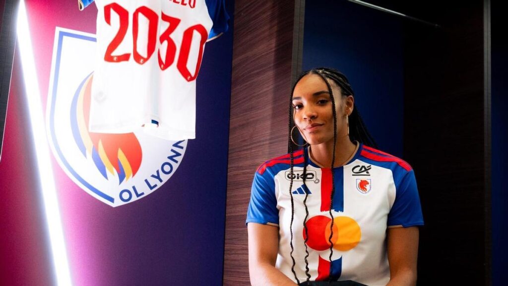 Salma Paralluelo ficha por el OL Lyonnes hasta 2030