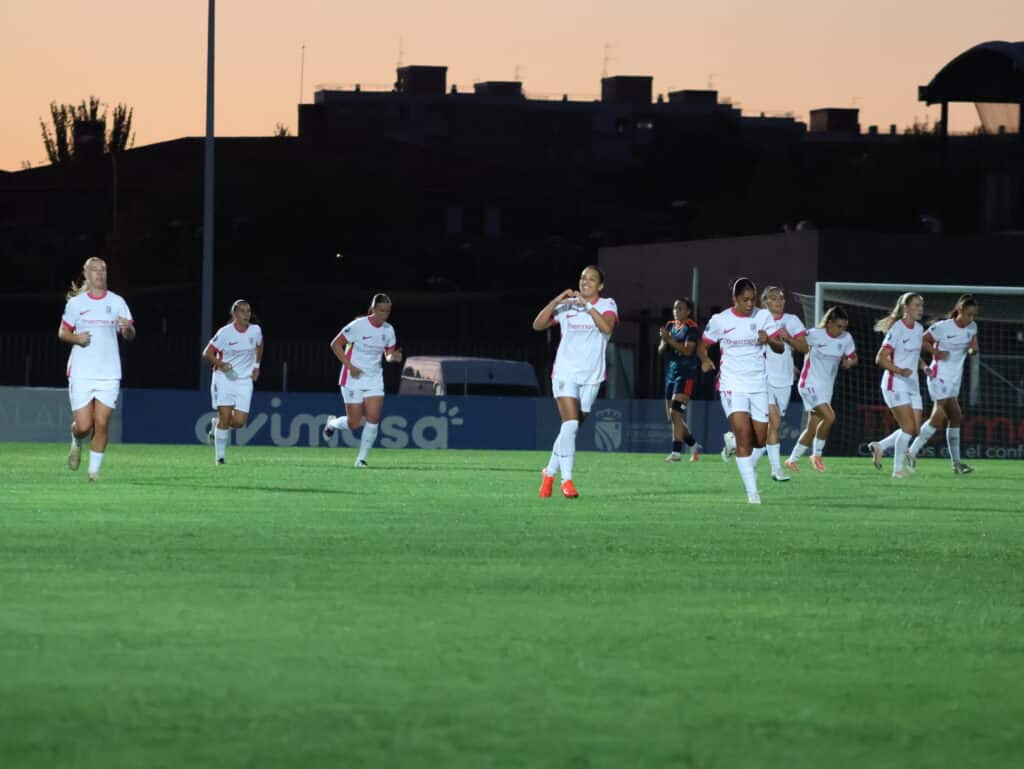 Celebración de Sakina en el 1-0 del Madrid CFF - Granada CF