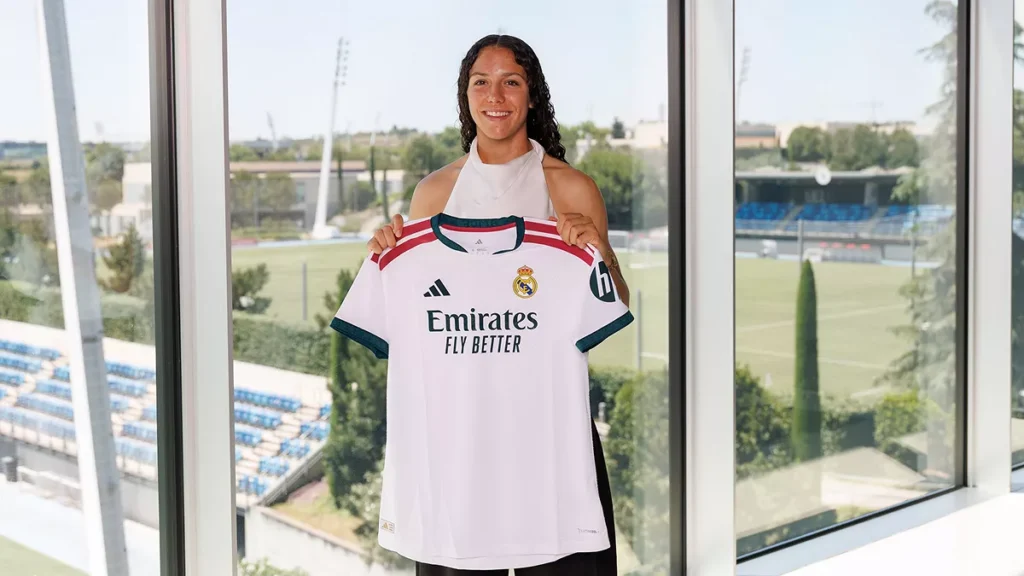 Silvia Cristóbal jugadora de la primera plantilla del Real Madrid