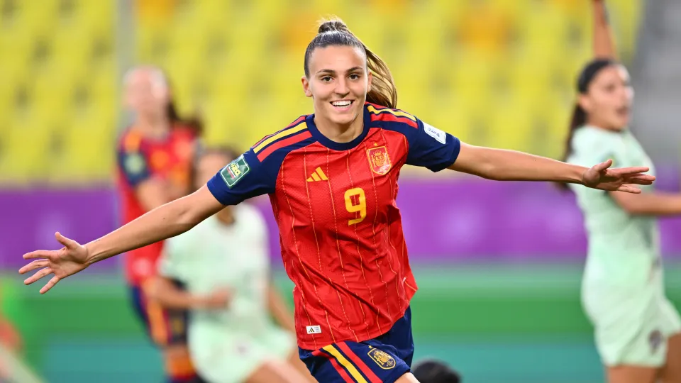 Irune Dorado celebra su gol en el partido de octavos entre España y Portugal del Mundial de Polonia 2026 Sub20