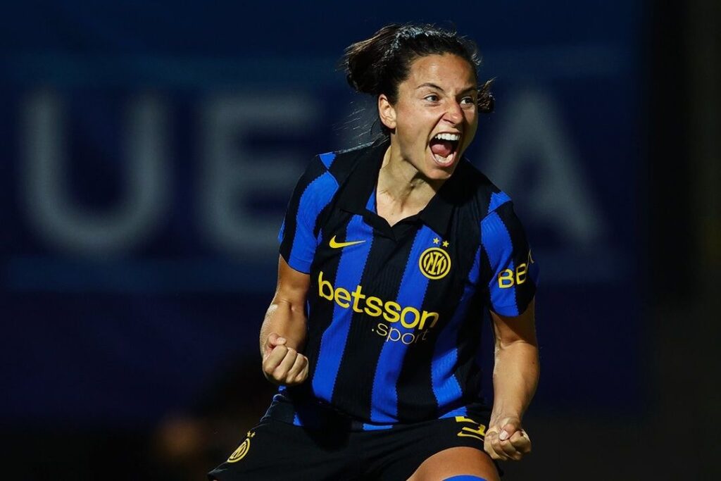 El Inter hace historia: remonta al Wolfsburg y se cuela en la fase liga de la Champions con un penalti decisivo de Ivana Andrés