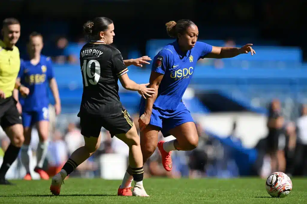 El Aston Villa de Natalia Arroyo se lleva un punto histórico en Stamford Bridge ante el Chelsea